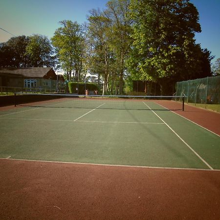 Chalet Brightstone Kingsdown Cliffs Location With Indoor Pool, Tennis Court, Mini-Golf Short Walk To Beach And 3 Great Local Pubs מראה חיצוני תמונה
